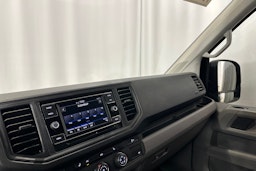 musta Volkswagen Crafter 2021 kuva 24.