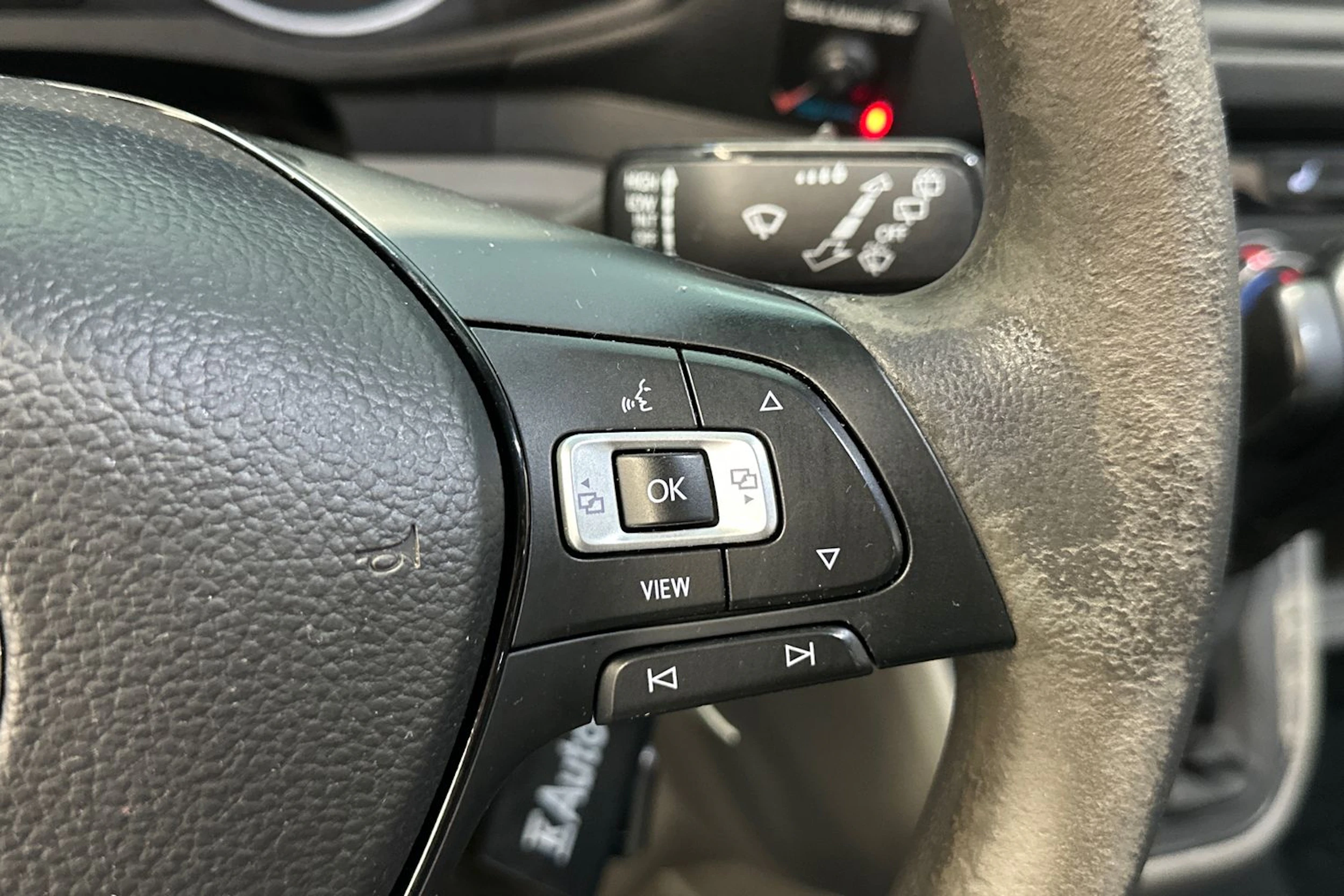 Musta Volkswagen CRAFTER 2021 kuva 16.