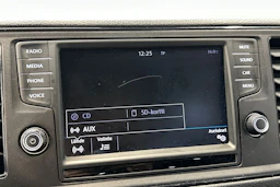 Musta Volkswagen CRAFTER 2021 kuva 19.