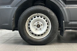 Musta Volkswagen CRAFTER 2021 kuva 21.