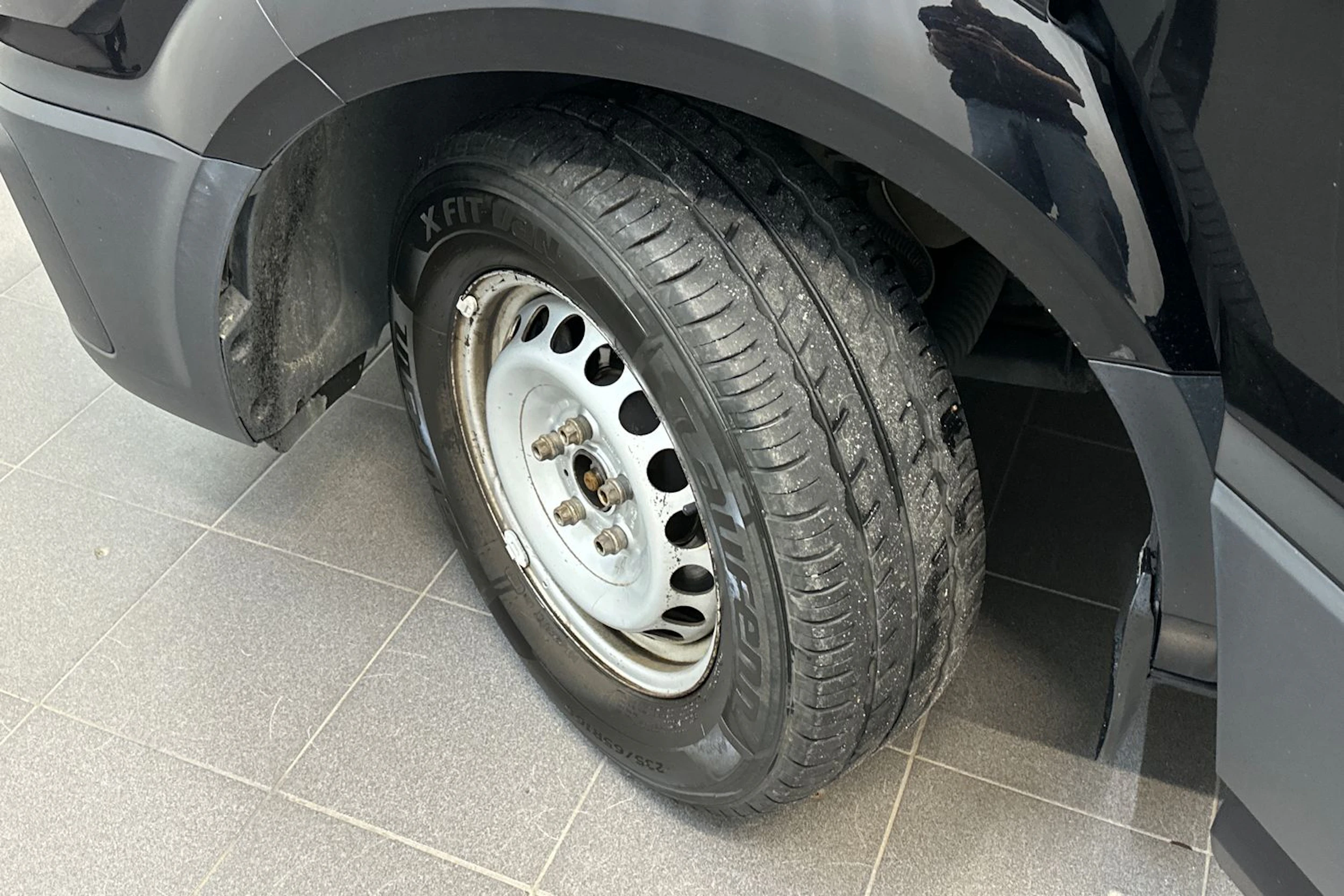 Musta Volkswagen CRAFTER 2021 kuva 22.