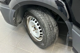 Musta Volkswagen CRAFTER 2021 kuva 22.