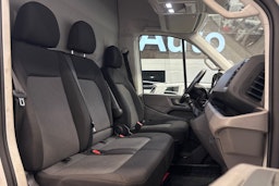 valkoinen Volkswagen Crafter 2021 kuva 16.