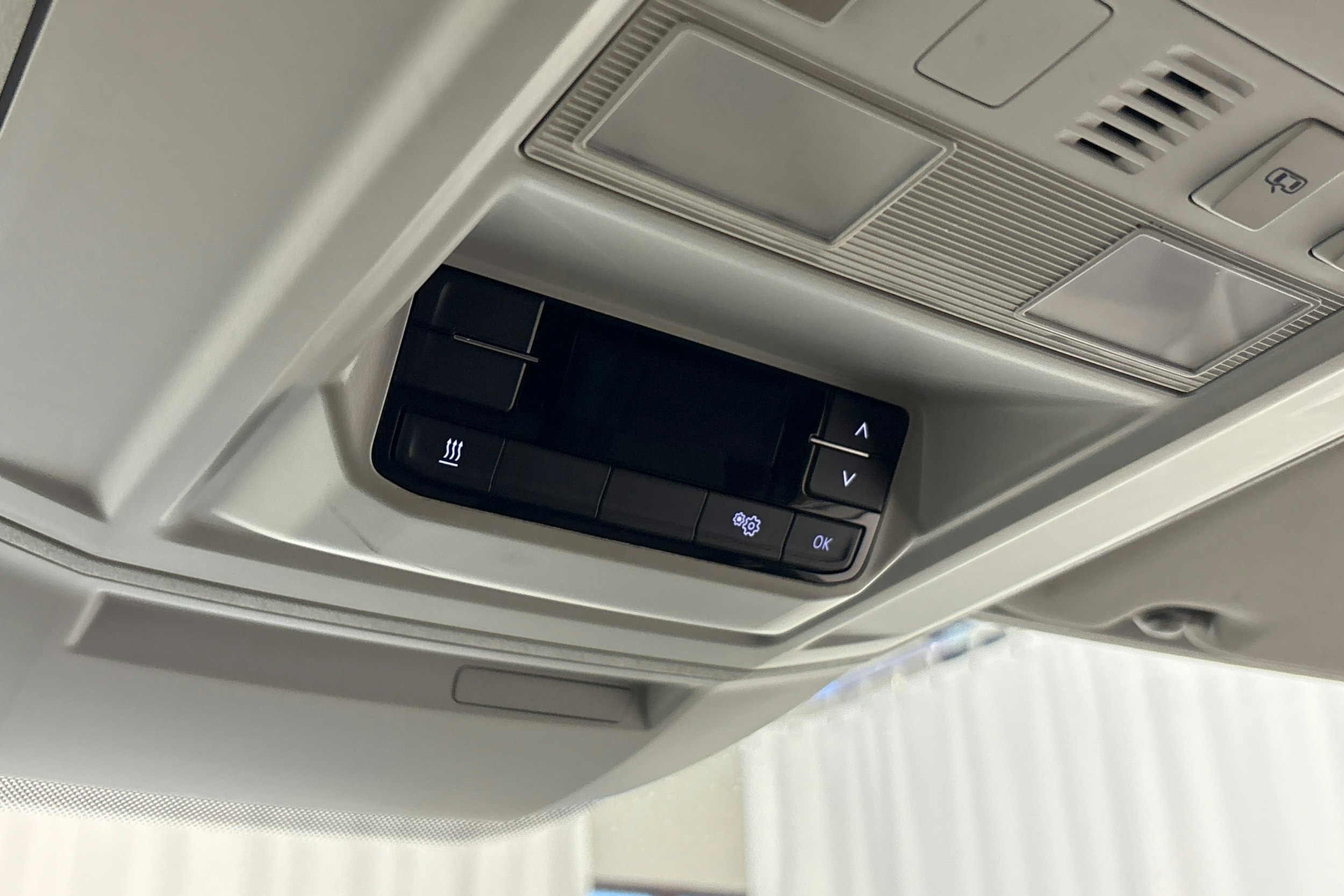 valkoinen Volkswagen Crafter 2021 kuva 21.