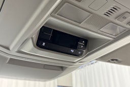 valkoinen Volkswagen Crafter 2021 kuva 21.