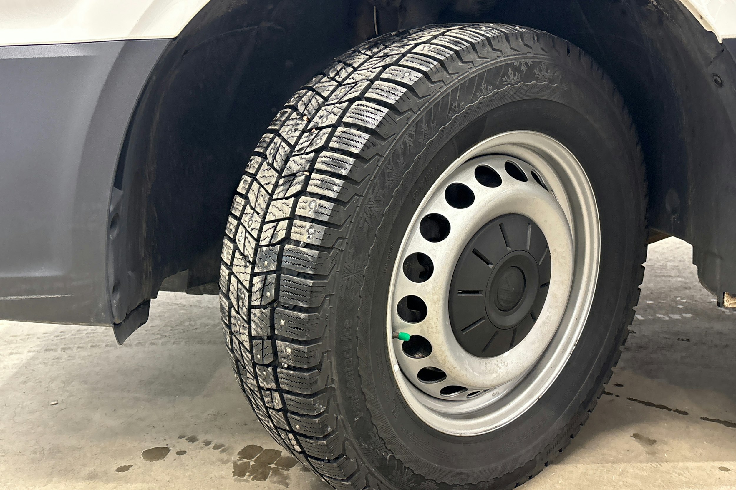 valkoinen Volkswagen Crafter 2021 kuva 22.