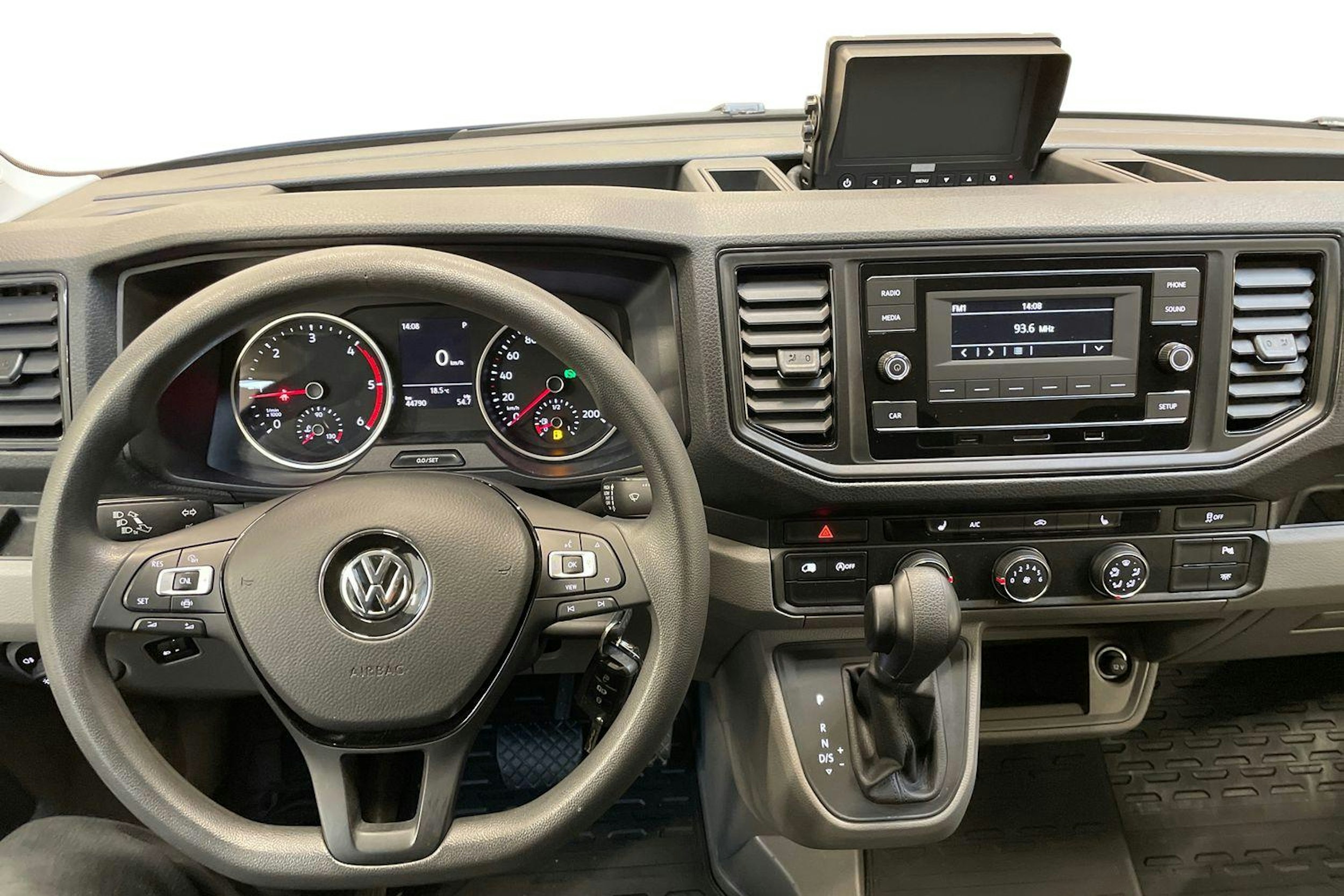 sininen Volkswagen Crafter 2021 kuva 9.