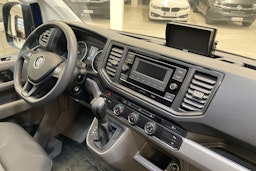 sininen Volkswagen Crafter 2021 kuva 19.