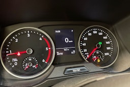 sininen Volkswagen Crafter 2021 kuva 22.