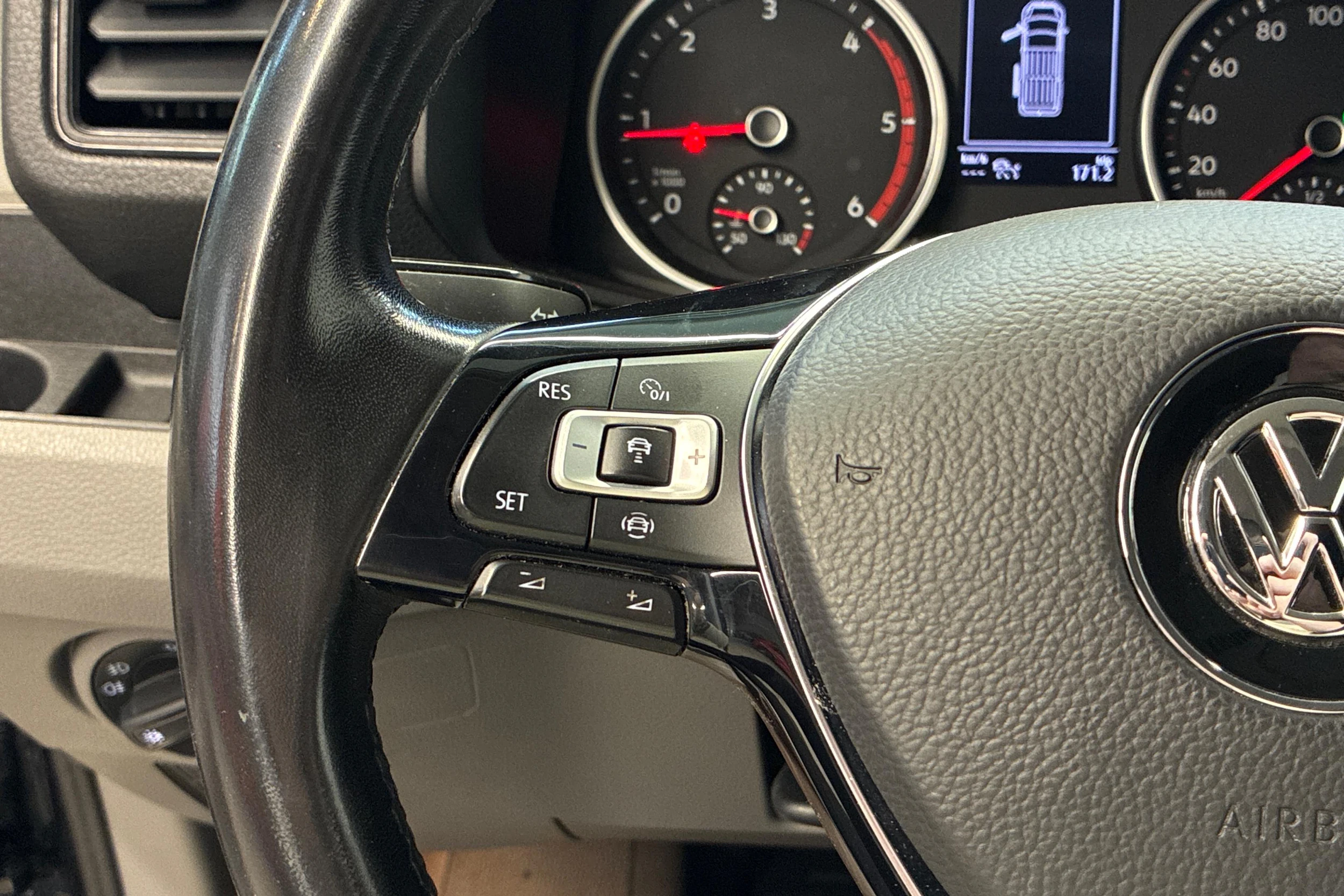 musta Volkswagen Crafter 2021 kuva 9.