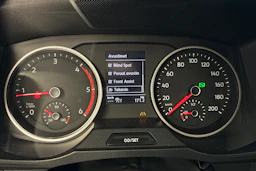 musta Volkswagen Crafter 2021 kuva 16.