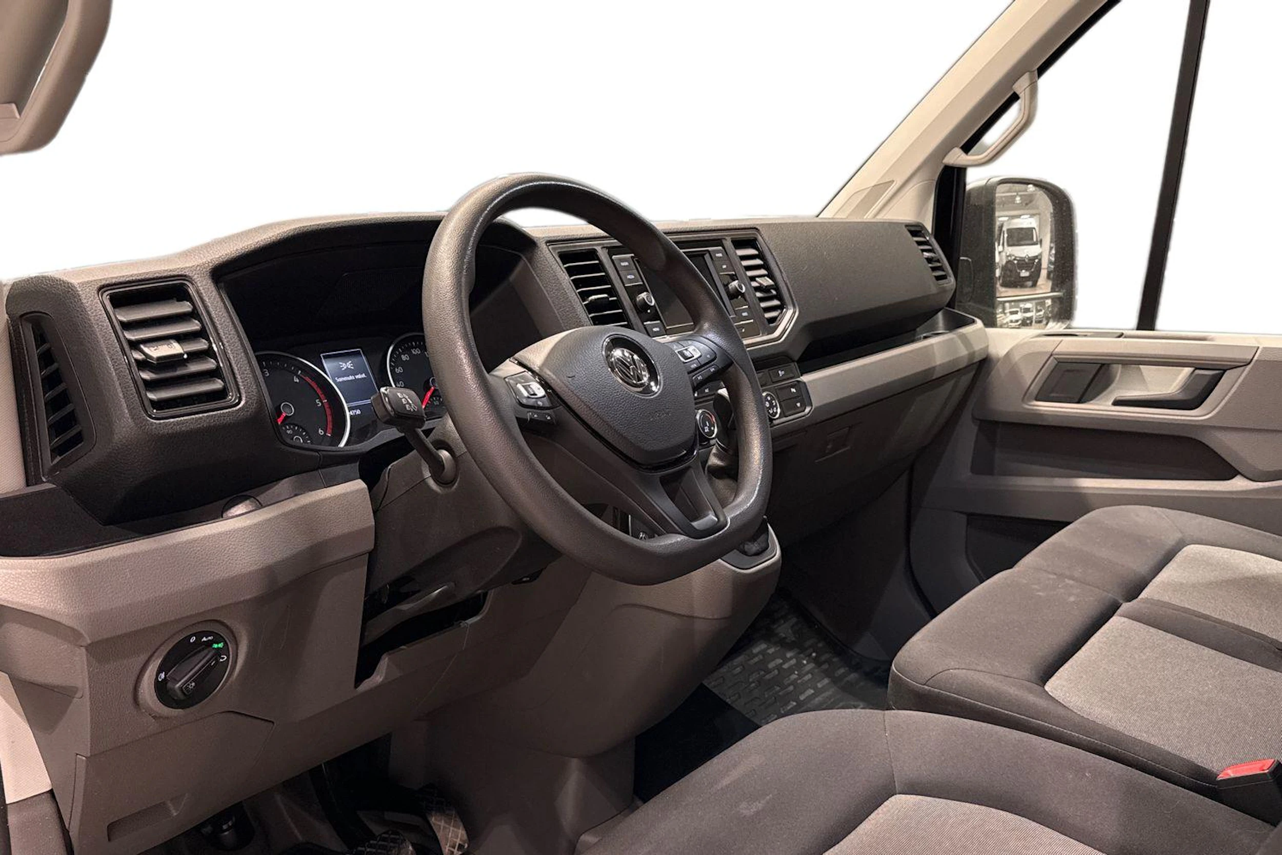 Musta Volkswagen CRAFTER 2021 kuva 3.