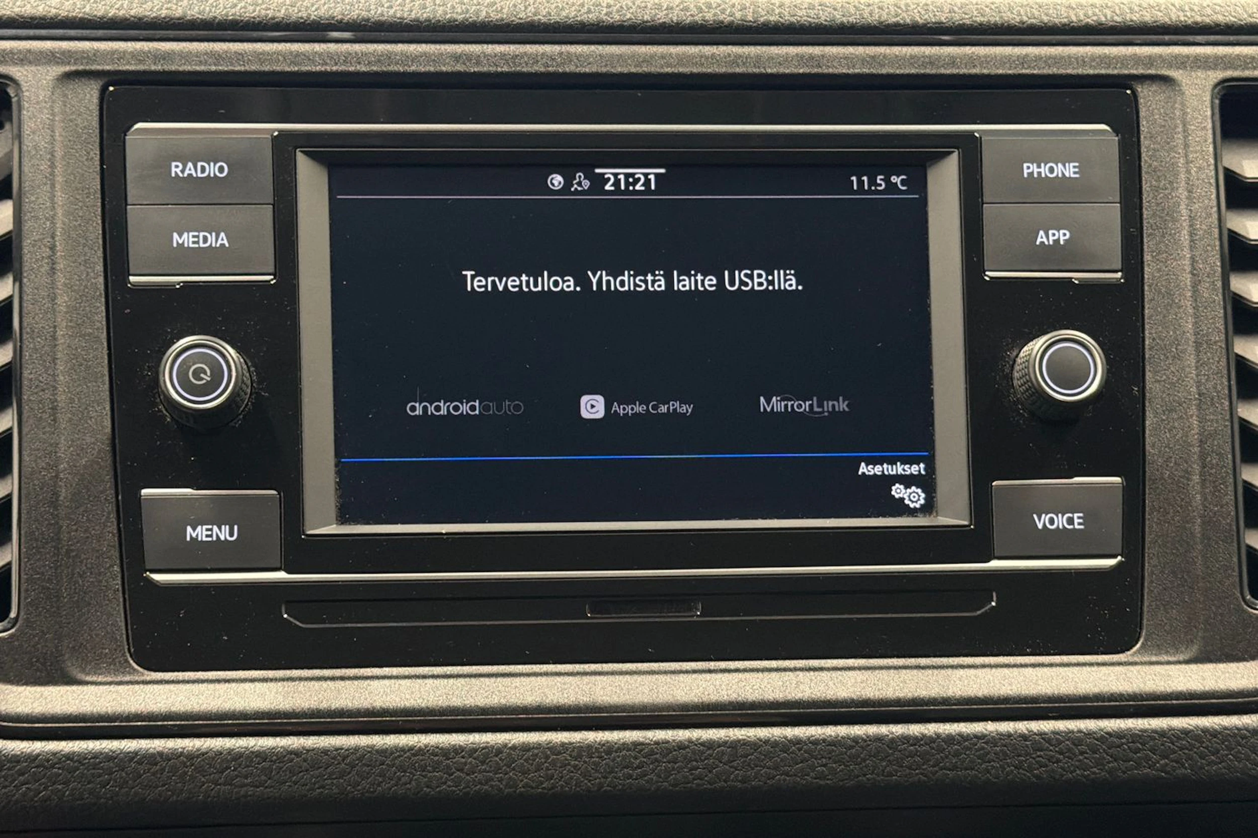 musta Volkswagen Crafter 2021 kuva 20.