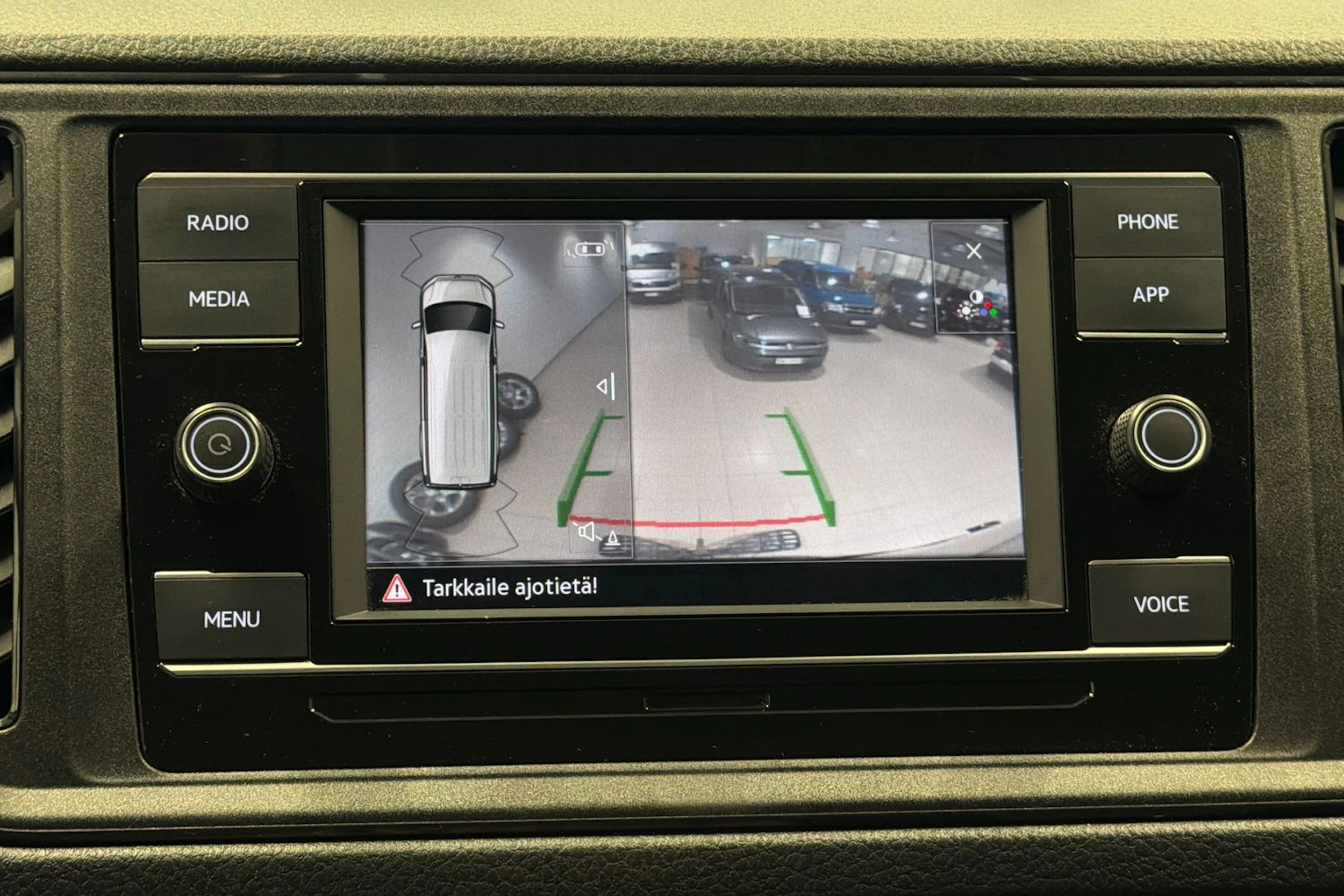 musta Volkswagen Crafter 2021 kuva 21.