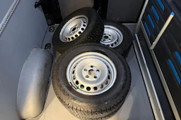 musta Volkswagen Crafter 2021 kuva 28.