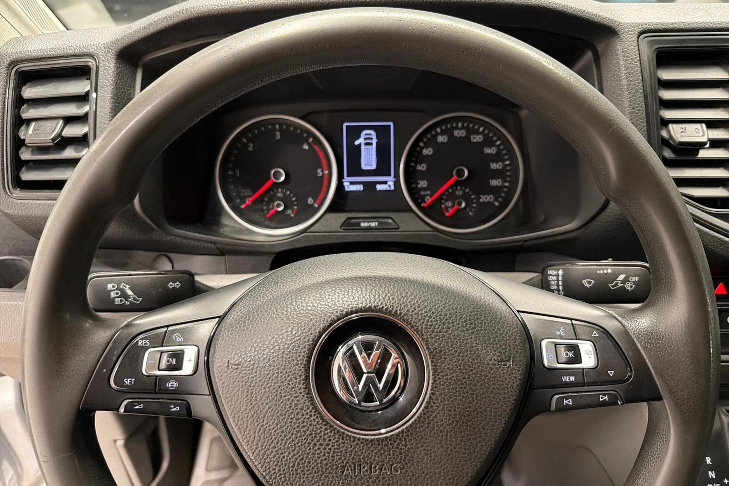 hopea Volkswagen Crafter 2021 kuva 13.
