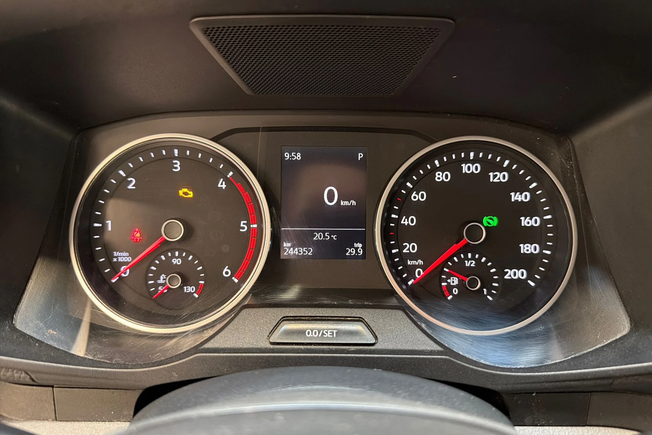 harmaa Volkswagen Crafter 2021 kuva 13.