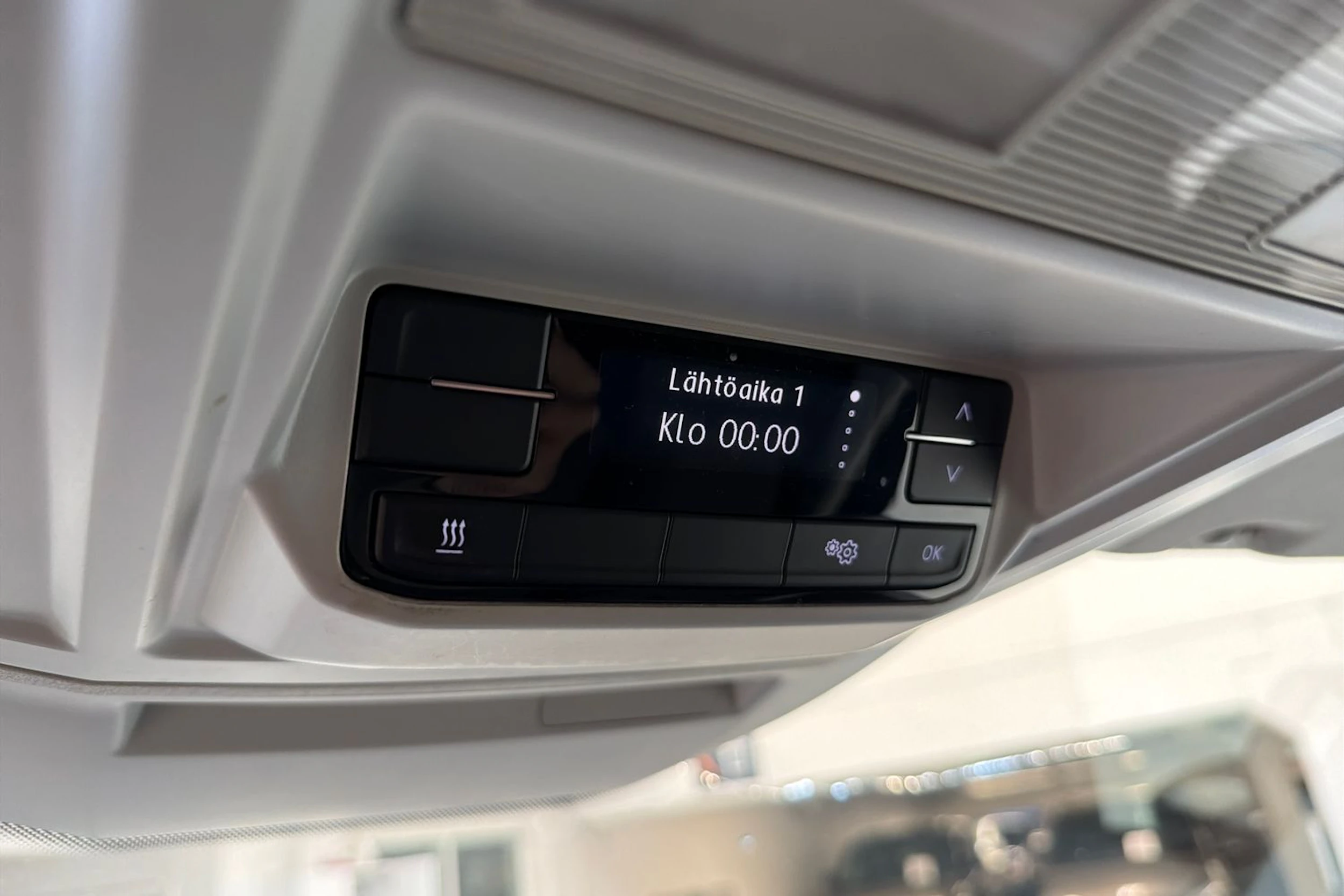 harmaa Volkswagen Crafter 2021 kuva 20.