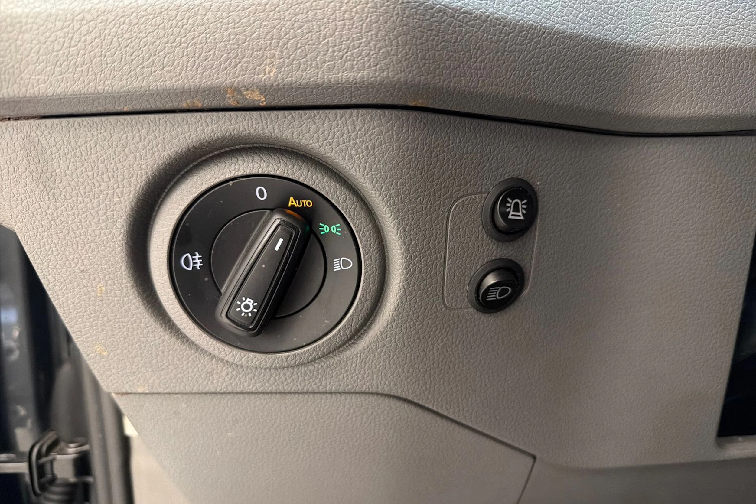 harmaa Volkswagen Crafter 2021 kuva 21.