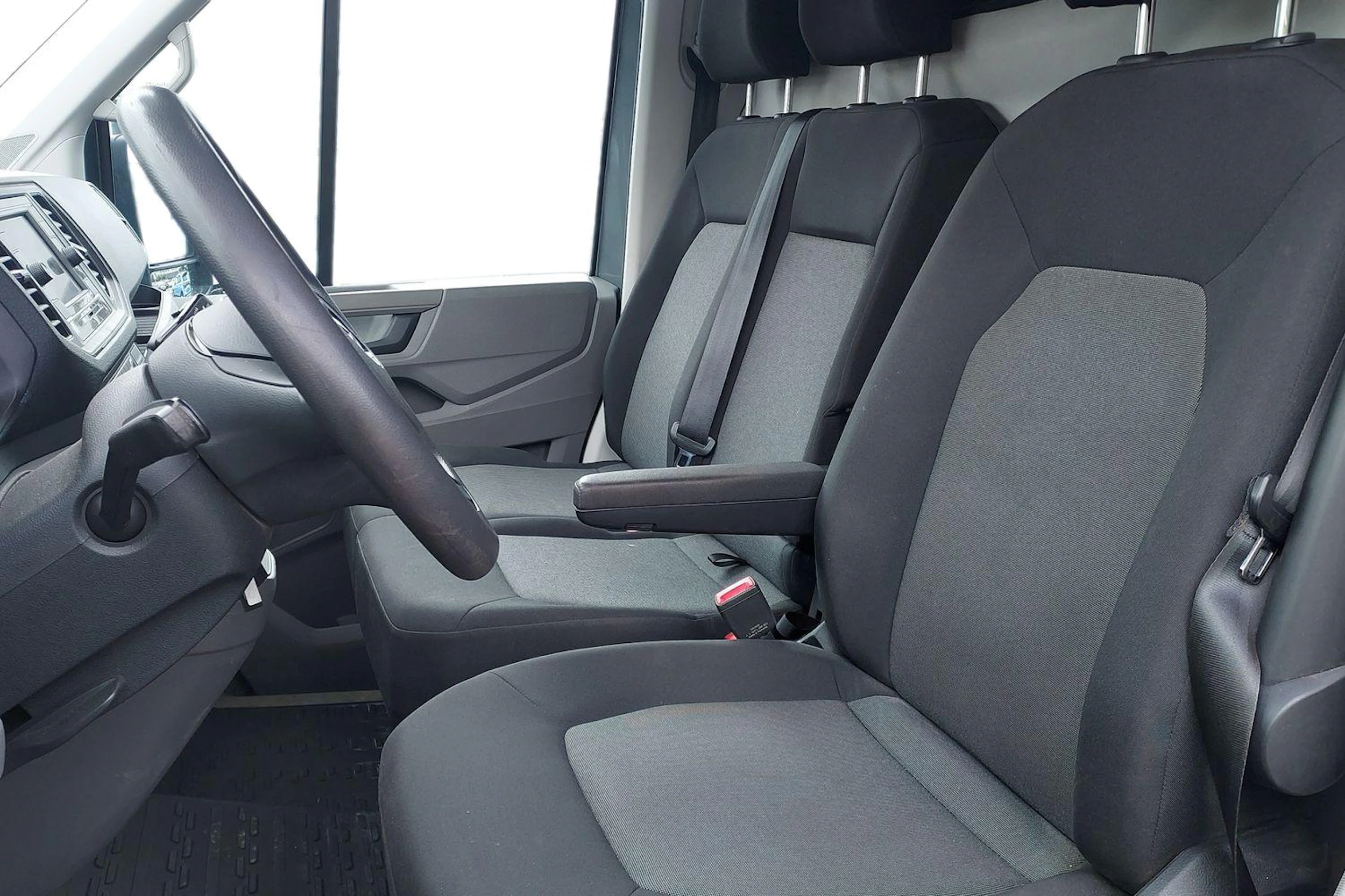 harmaa Volkswagen Crafter 2021 kuva 11.
