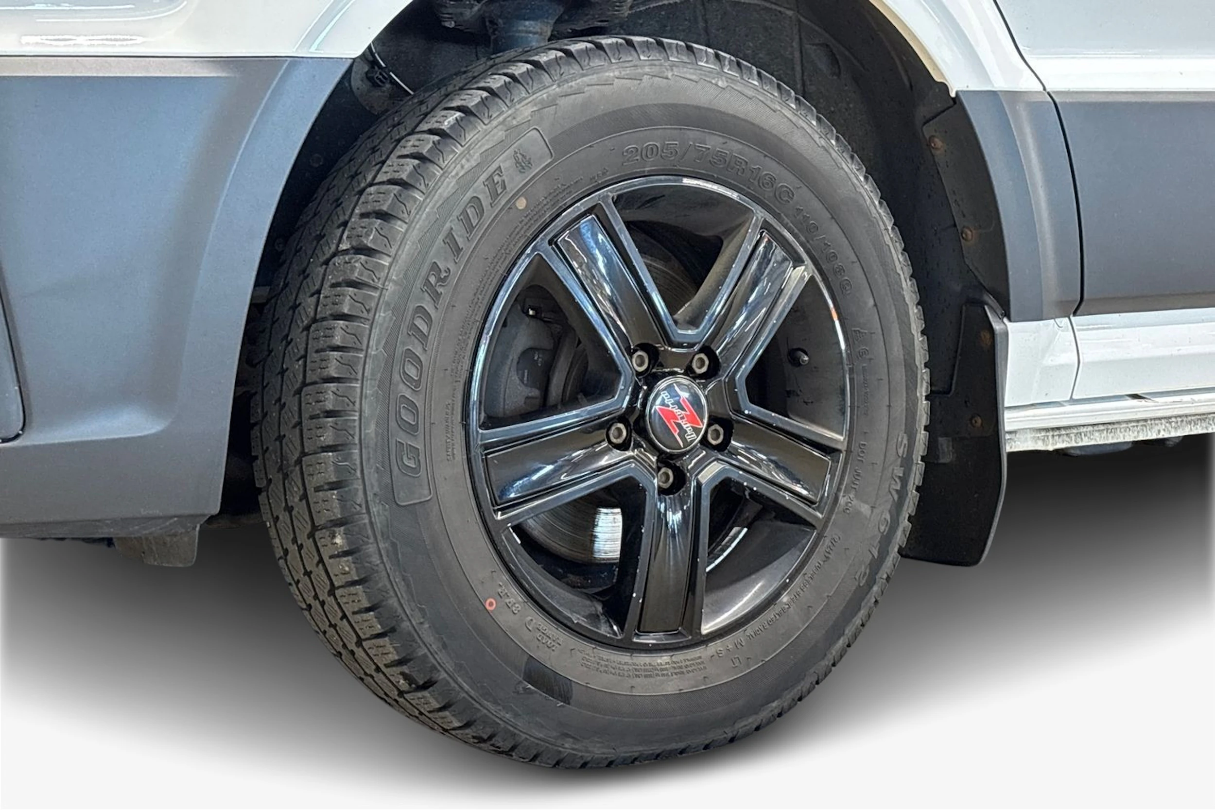 valkoinen Volkswagen Crafter 2021 kuva 12.