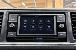 valkoinen Volkswagen Crafter 2021 kuva 31.