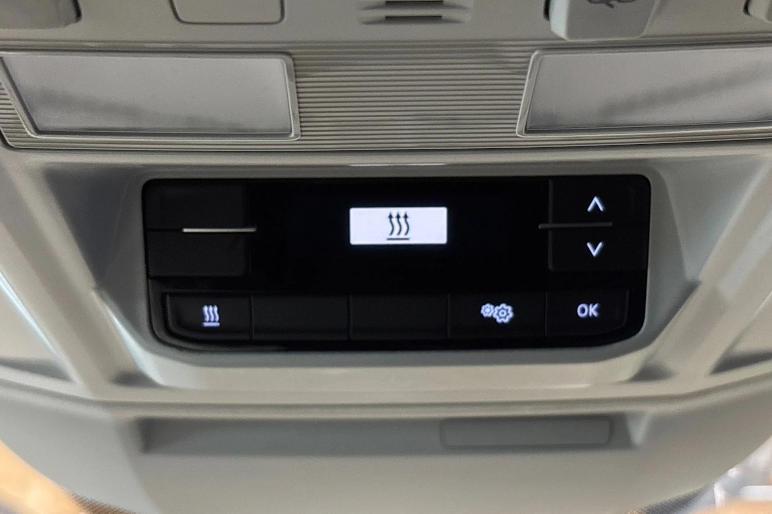 valkoinen Volkswagen Crafter 2021 kuva 33.