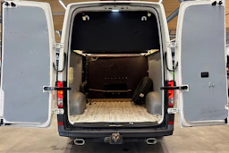 valkoinen Volkswagen Crafter 2021 kuva 34.
