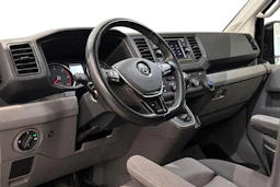 musta Volkswagen Crafter 2021 kuva 8.