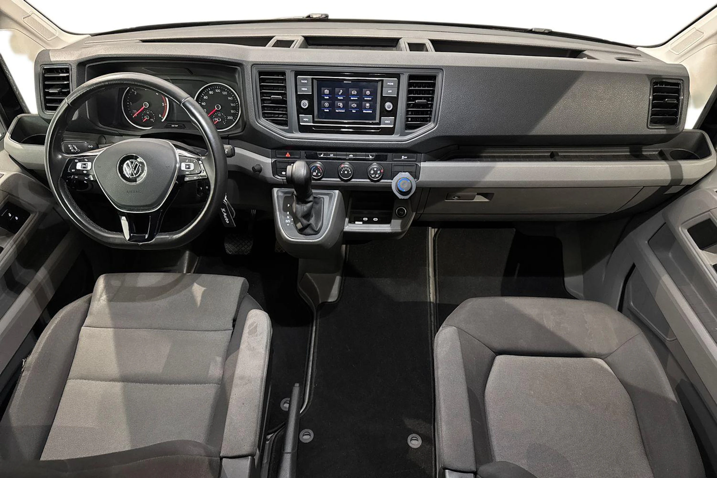 musta Volkswagen Crafter 2021 kuva 9.