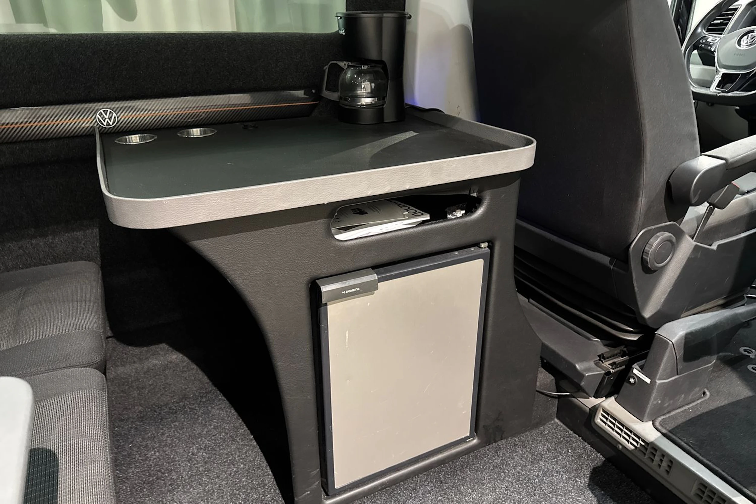 musta Volkswagen Crafter 2021 kuva 18.