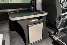 musta Volkswagen Crafter 2021 kuva 18.