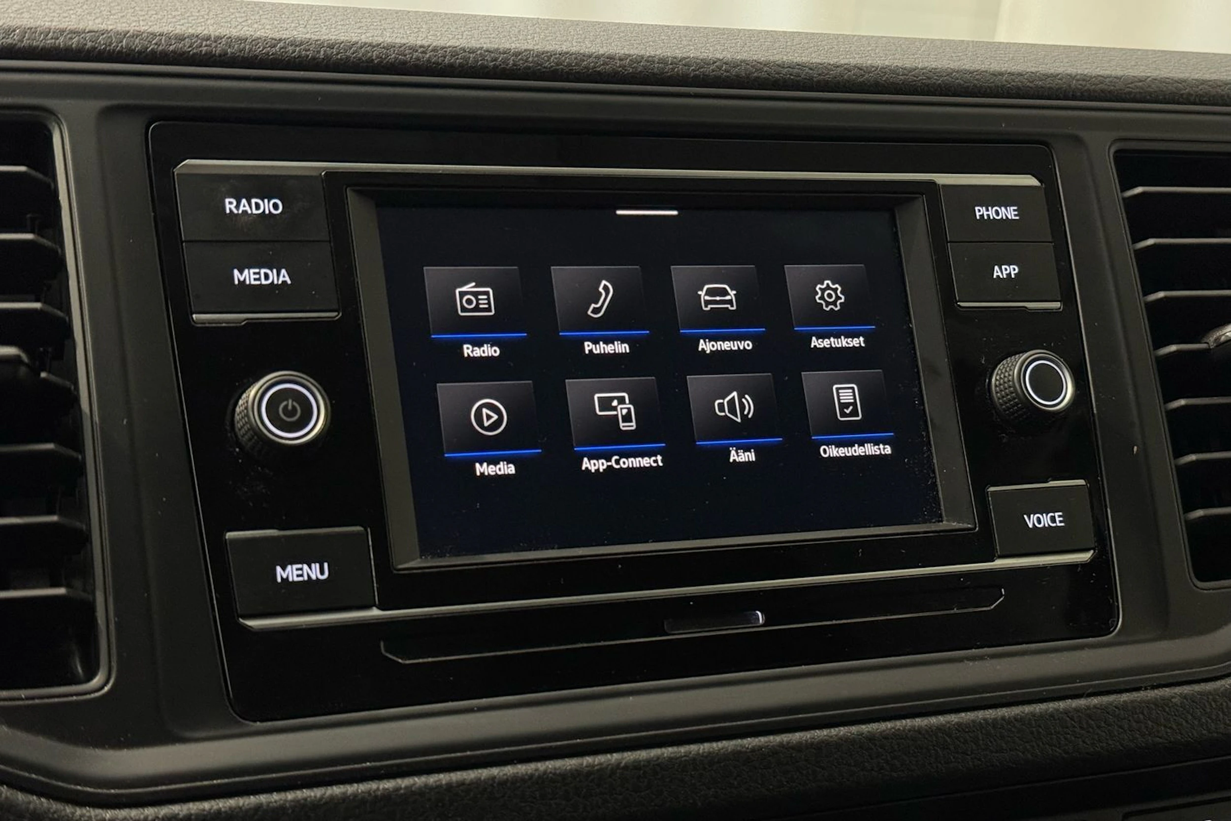 musta Volkswagen Crafter 2021 kuva 24.