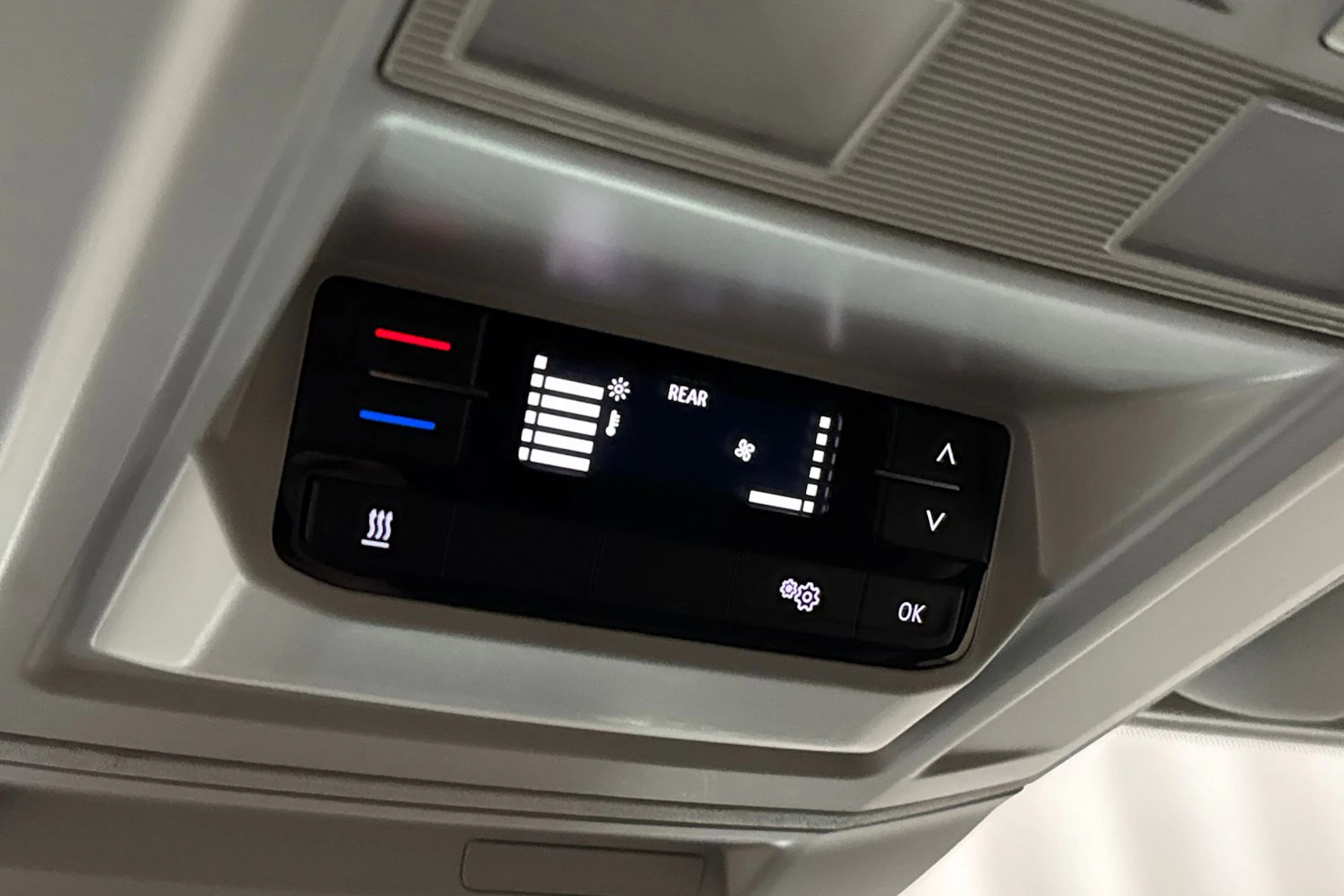musta Volkswagen Crafter 2021 kuva 29.