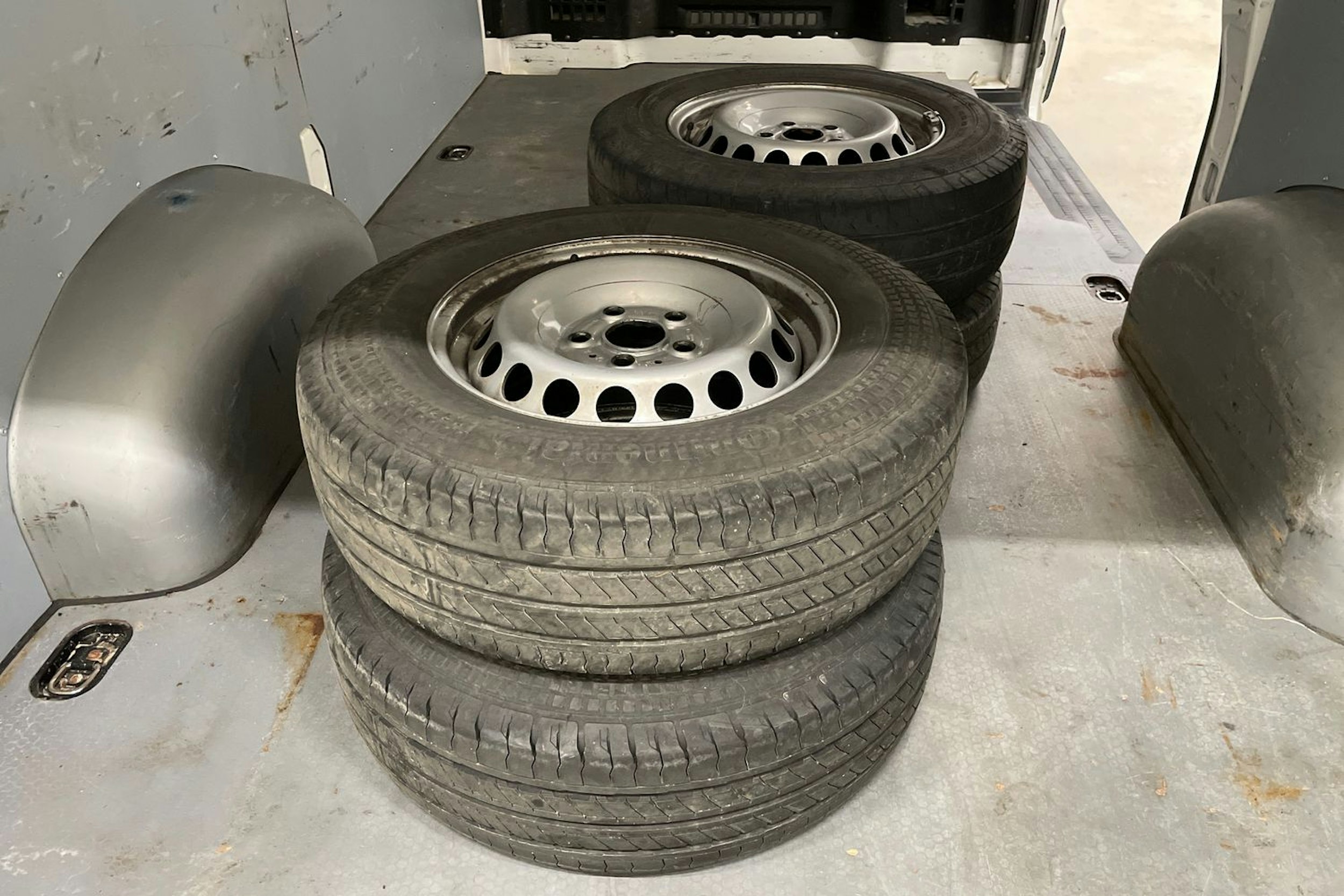 valkoinen Volkswagen Crafter 2021 kuva 16.