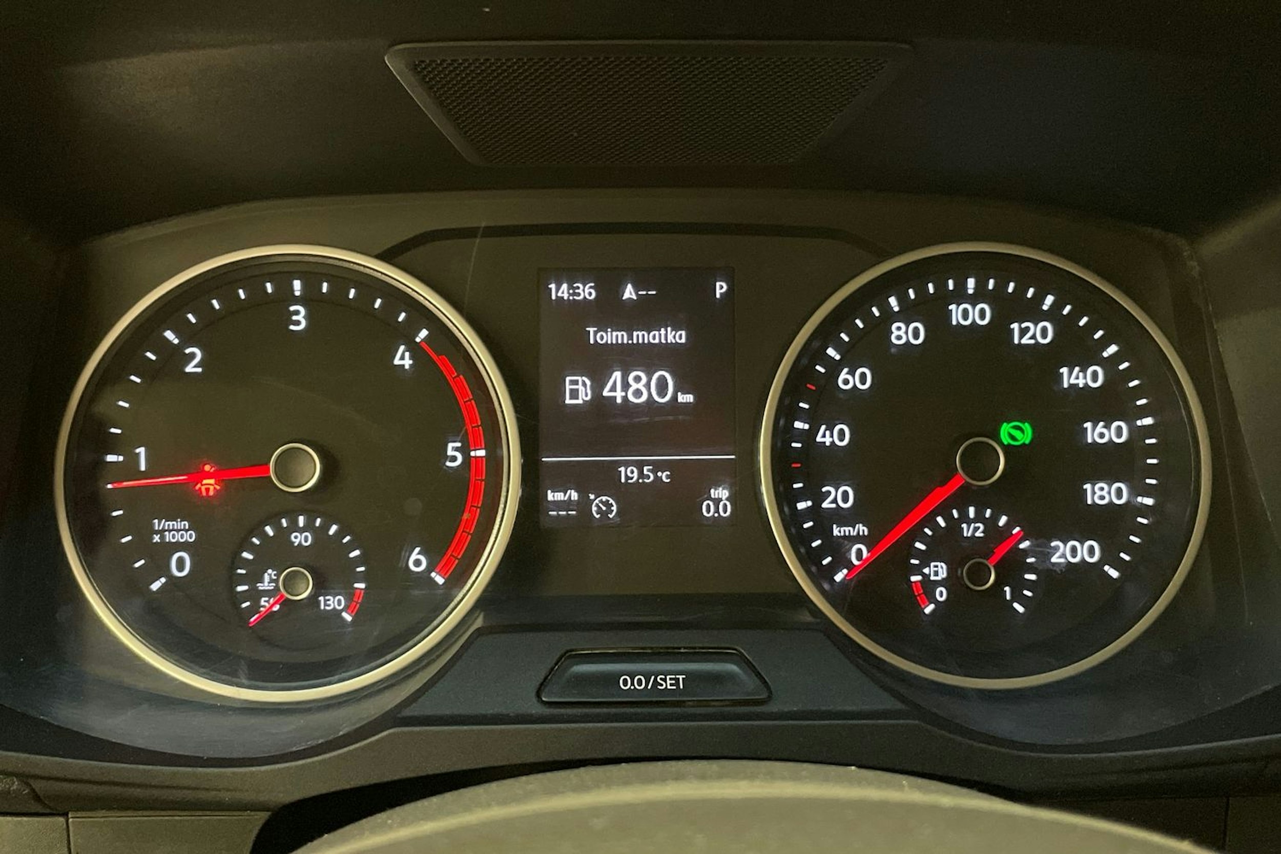 valkoinen Volkswagen Crafter 2021 kuva 17.