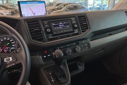 Harmaa Volkswagen CRAFTER 2021 kuva 17.