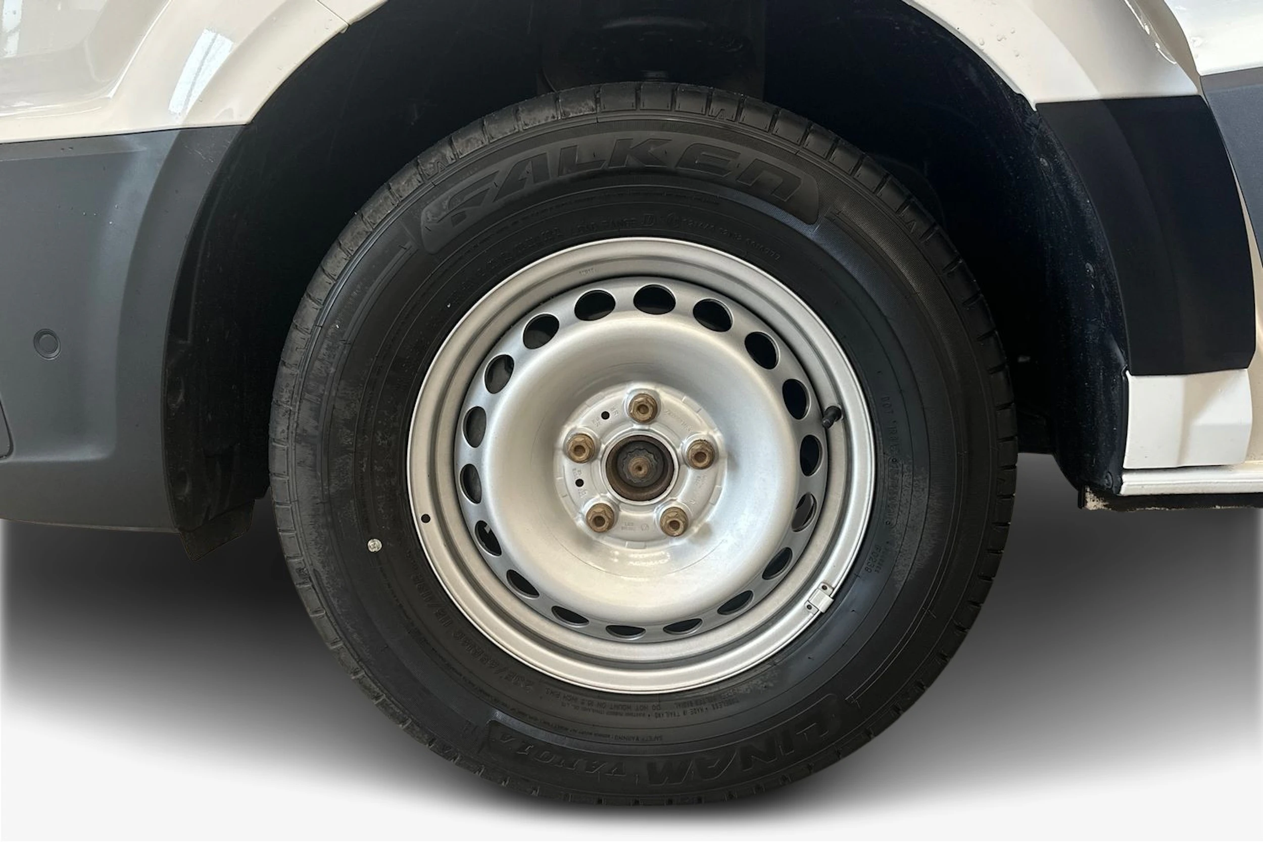 valkoinen Volkswagen Crafter 2021 kuva 9.