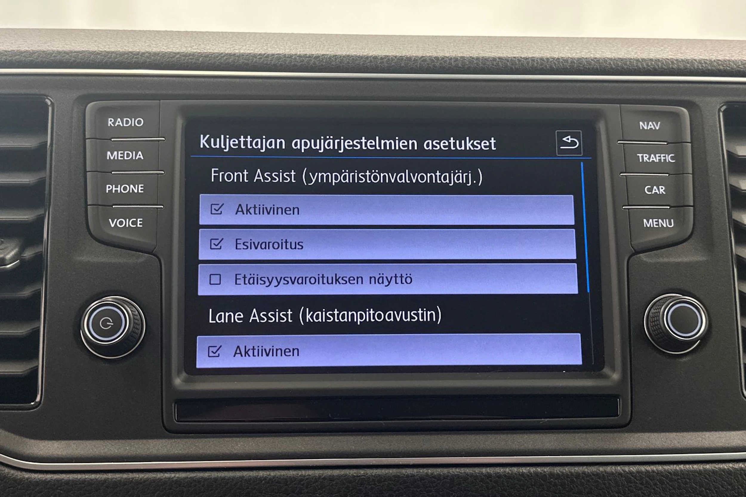 valkoinen Volkswagen Crafter 2021 kuva 16.