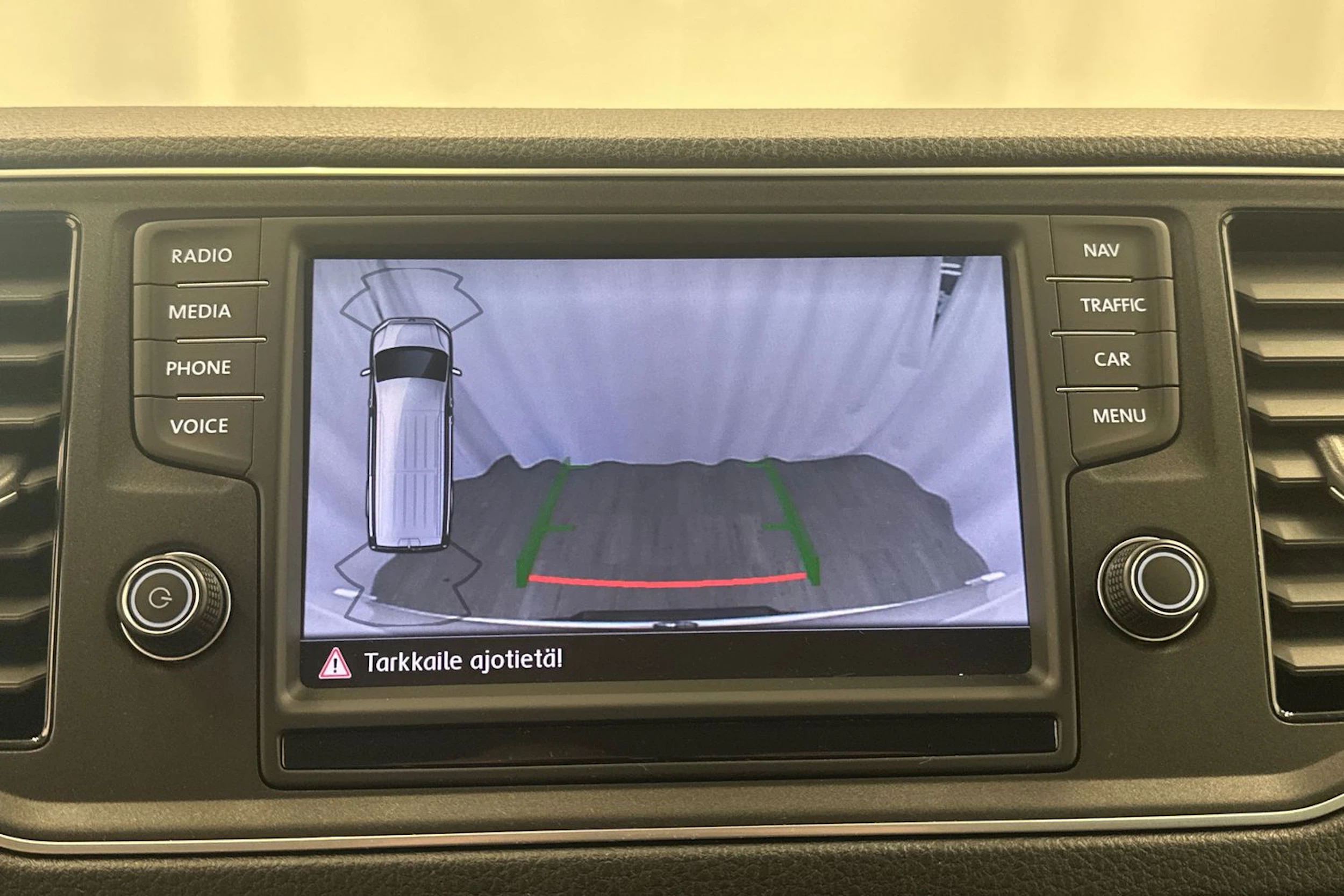 valkoinen Volkswagen Crafter 2021 kuva 18.
