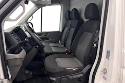 valkoinen Volkswagen Crafter 2021 kuva 8.