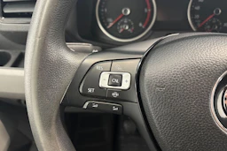 valkoinen Volkswagen Crafter 2021 kuva 12.