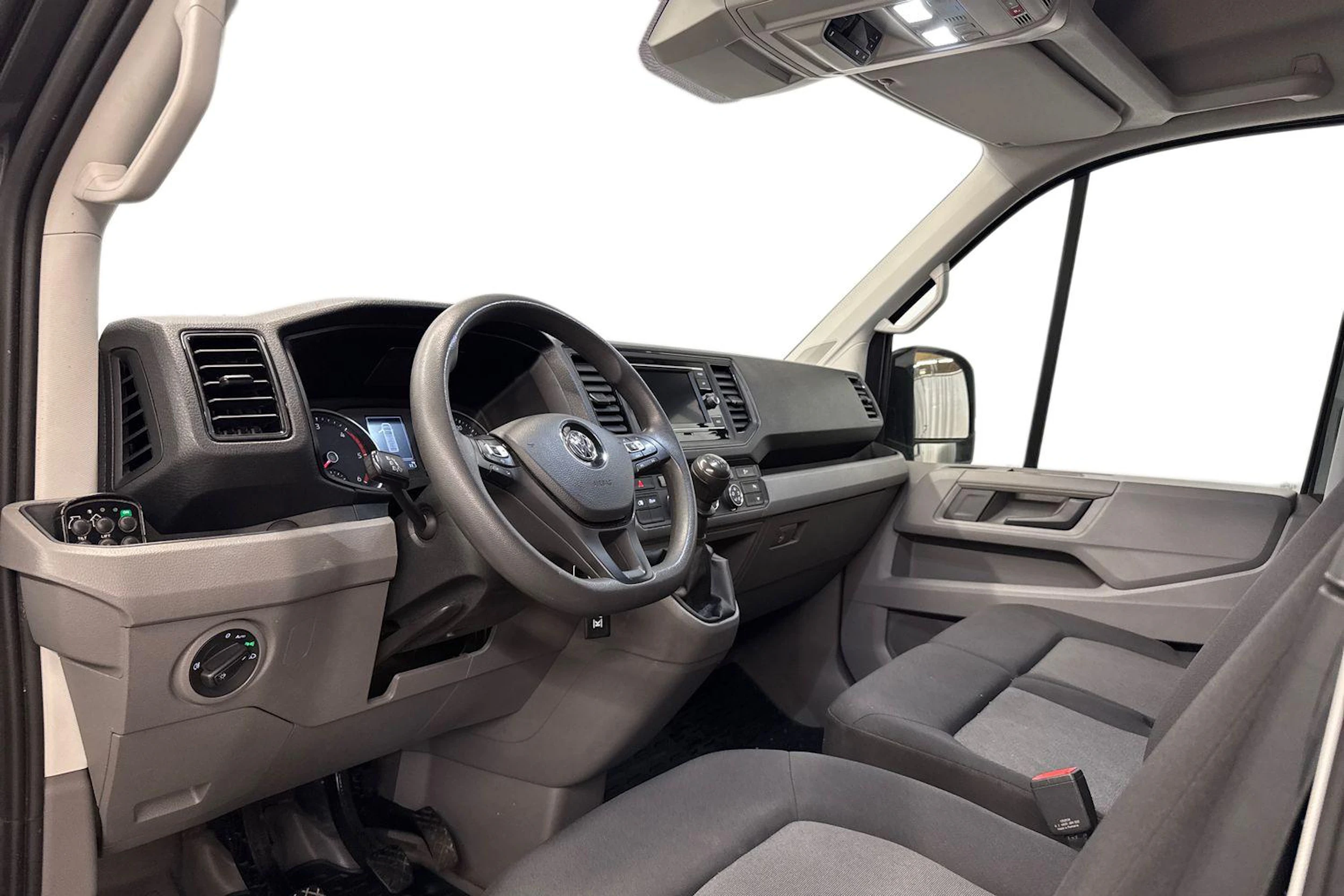 Harmaa Volkswagen CRAFTER 2021 kuva 8.