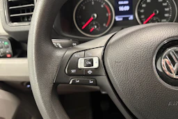 Harmaa Volkswagen CRAFTER 2021 kuva 15.