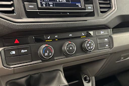 Harmaa Volkswagen CRAFTER 2021 kuva 23.