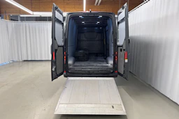 Harmaa Volkswagen CRAFTER 2021 kuva 28.