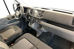 Musta Volkswagen CRAFTER 2021 kuva 7.