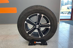 Musta Volkswagen CRAFTER 2021 kuva 11.