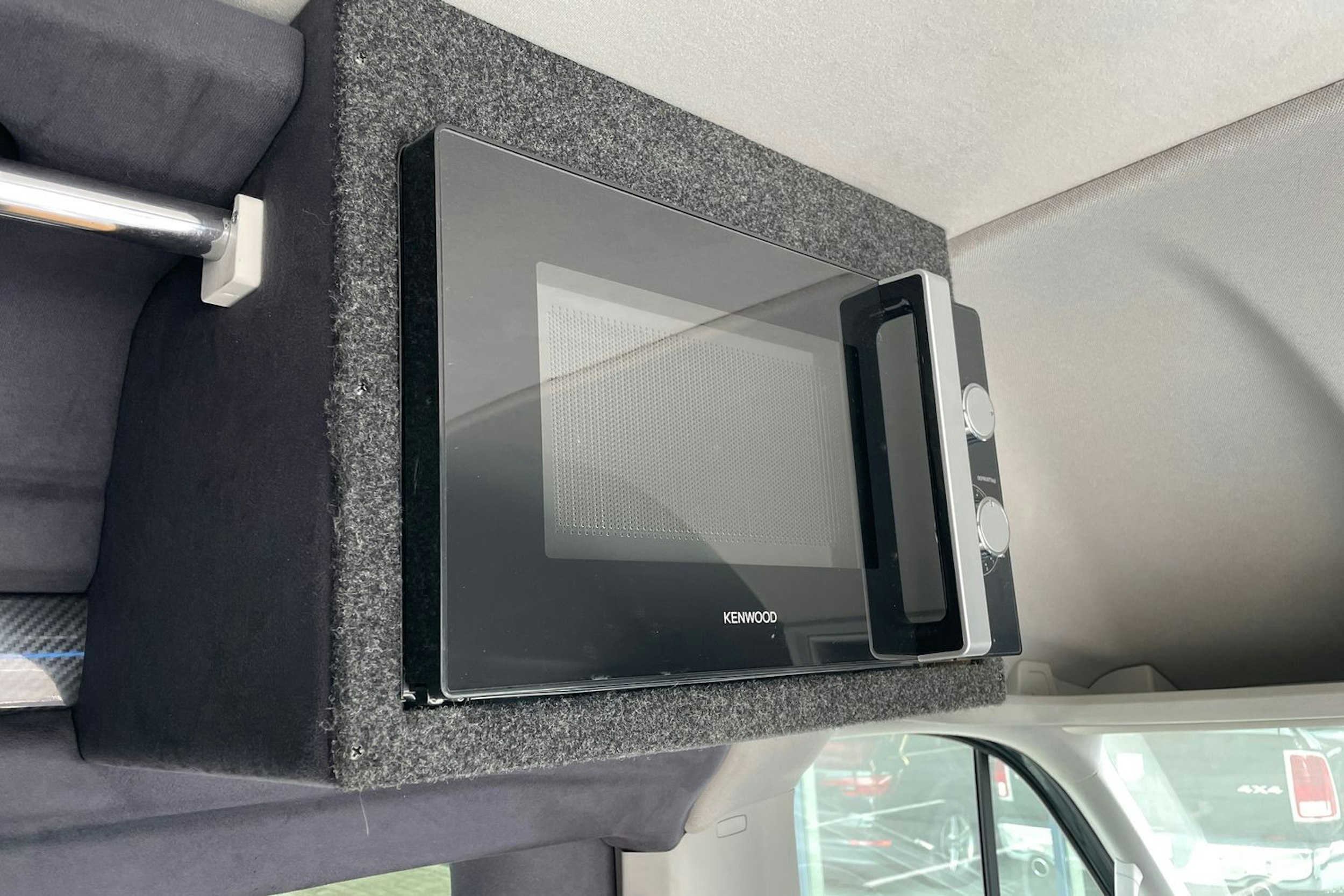 harmaa Volkswagen Crafter 2021 kuva 14.