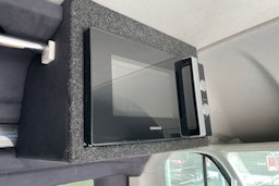 harmaa Volkswagen Crafter 2021 kuva 14.